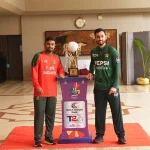 গৃহকর্মীদের কোটি টাকার বাড়ি উপহার দিলেন আলিয়া!